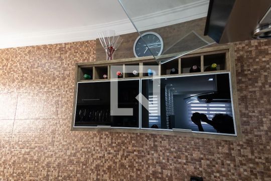 Cozinha de apartamento à venda com 2 quartos, 50m² em Jardim Guairaca, São Paulo