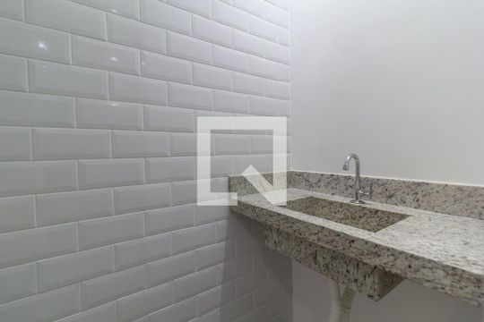 Lavabo de casa à venda com 2 quartos, 100m² em Vila Carrão, São Paulo