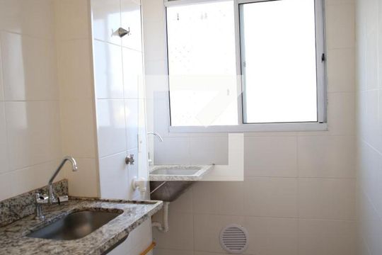 Cozinha de apartamento para alugar com 2 quartos, 46m² em Setor Faiçalville, Goiânia
