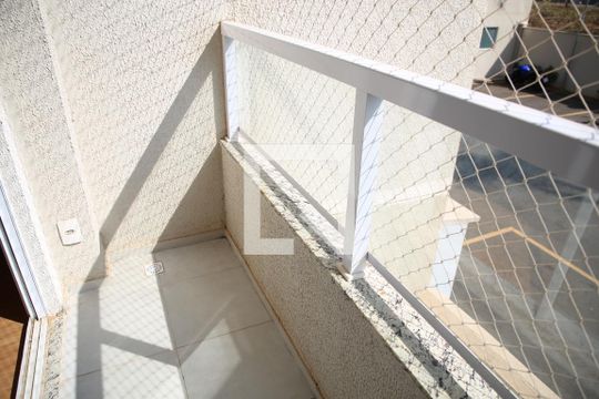 Sacada de apartamento para alugar com 2 quartos, 46m² em Setor Faiçalville, Goiânia