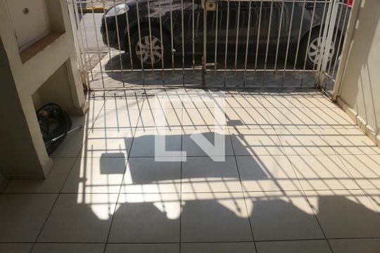 Garagem de casa à venda com 2 quartos, 140m² em Olímpico, São Caetano do Sul