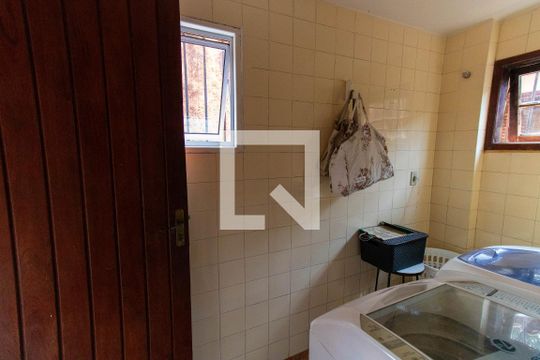 Área de serviço de casa à venda com 3 quartos, 860m² em Vila Progresso, Niterói