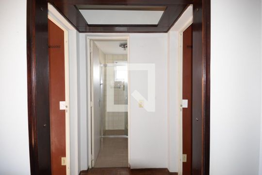 Corredor de apartamento à venda com 2 quartos, 50m² em Liberdade, São Paulo