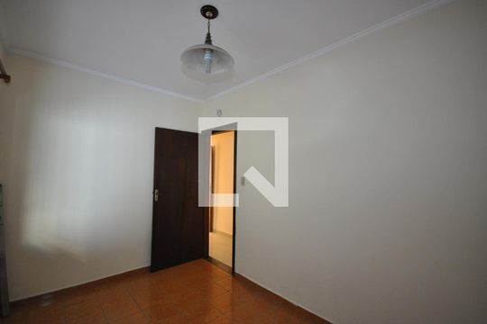 Quarto 5 de casa para alugar com 4 quartos, 360m² em Jardim Guanca, São Paulo
