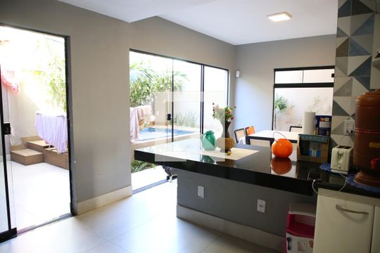 Cozinha de casa à venda com 4 quartos, 261m² em Parque Anhanguera, Goiânia