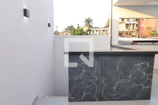 Área externa  de casa à venda com 3 quartos, 250m² em Vila Santana, São Paulo