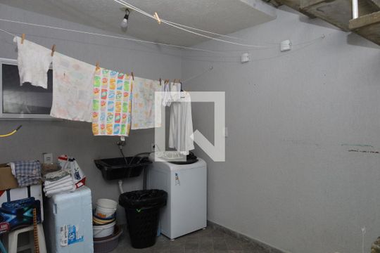 Área de serviço  de casa à venda com 3 quartos, 250m² em Vila Santana, São Paulo