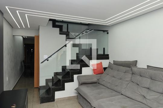 Casa à venda com 3 quartos, 250m² em Vila Santana, São Paulo