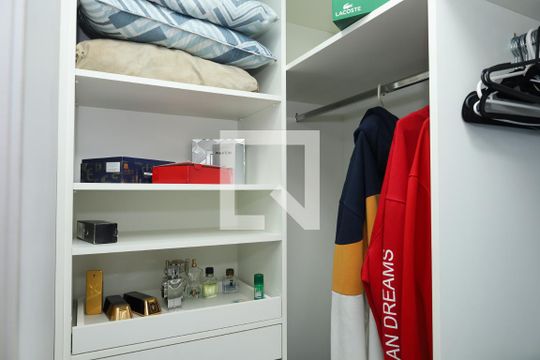 Quarto  de casa à venda com 3 quartos, 250m² em Vila Santana, São Paulo