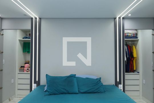 Quarto  de casa à venda com 3 quartos, 250m² em Vila Santana, São Paulo