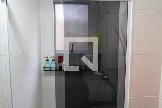 Banheiro de apartamento à venda com 2 quartos, 41m² em Itaquera, São Paulo
