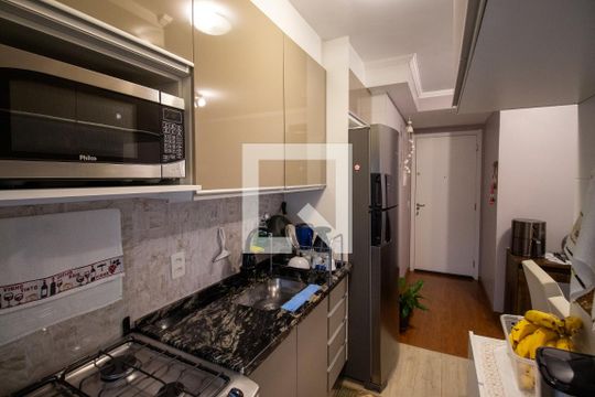 Cozinha de apartamento à venda com 2 quartos, 41m² em Itaquera, São Paulo