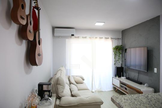 Apartamento à venda com 2 quartos, 56m² em Village Veneza, Goiânia