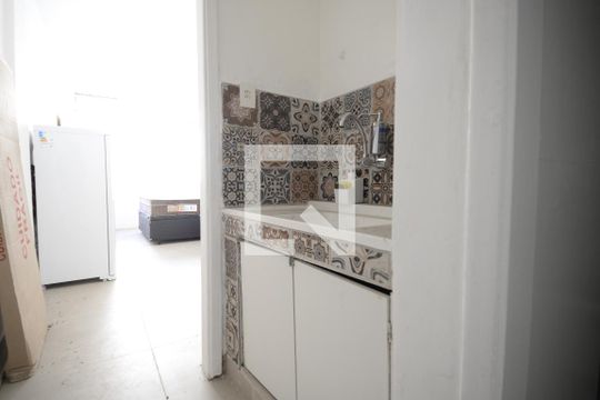 Cozinha de apartamento à venda com 1 quarto, 25m² em Liberdade, São Paulo