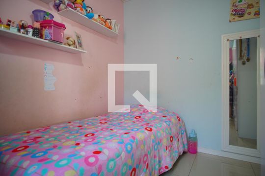Quarto 2 de casa à venda com 4 quartos, 100m² em Jardim Carvalho, Porto Alegre