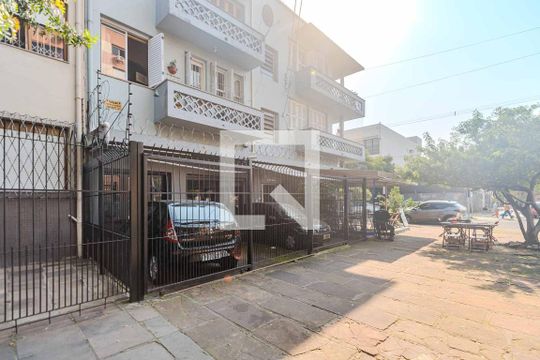 Fachada de apartamento à venda com 2 quartos, 79m² em Azenha, Porto Alegre