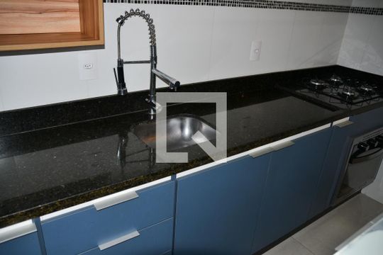 Cozinha de apartamento à venda com 2 quartos, 55m² em Santa Maria, São Caetano do Sul