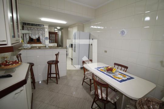 Cozinha de casa à venda com 3 quartos, 200m² em Vila Aurora (zona Norte), São Paulo