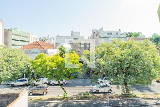 Vista de casa à venda com 4 quartos, 300m² em Cidade Baixa, Porto Alegre