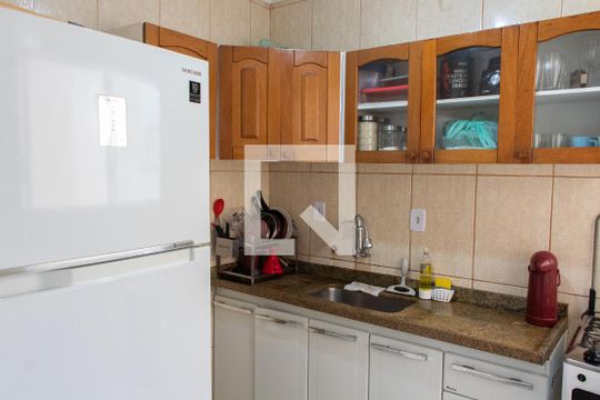 COZINHA de apartamento à venda com 1 quarto, 143m² em Centro, Campinas
