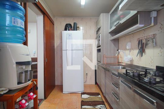 Cozinha de apartamento à venda com 2 quartos, 63m² em Pátria Nova, Novo Hamburgo