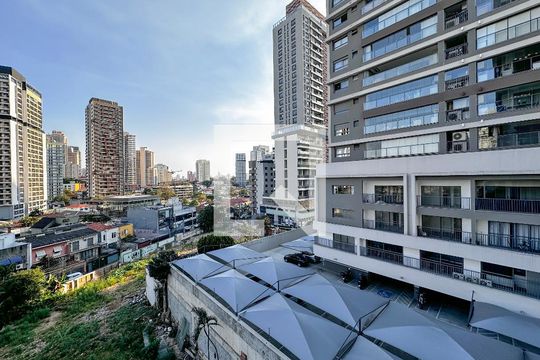 Vista de kitnet/studio para alugar com 1 quarto, 25m² em Jardim das Acácias, São Paulo