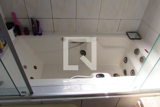 Banheiro da Suíte de apartamento à venda com 4 quartos, 98m² em Vila Sonia, São Paulo