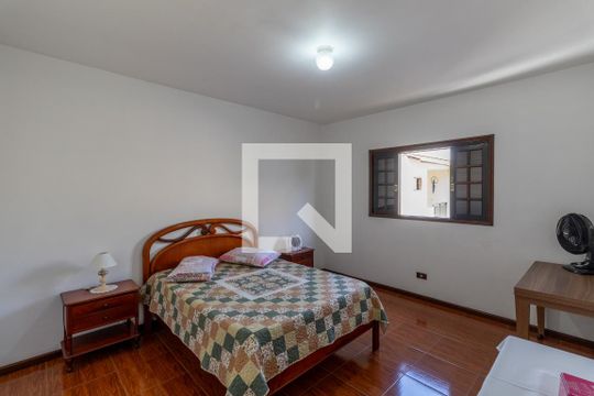 Quarto 1 de casa à venda com 3 quartos, 228m² em Burgo Paulista, São Paulo