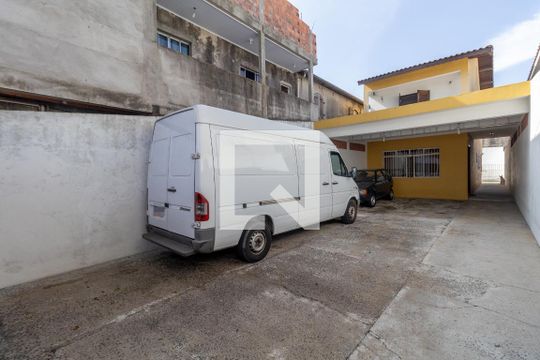 Garagem de casa à venda com 3 quartos, 228m² em Burgo Paulista, São Paulo