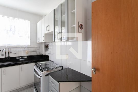 Cozinha de apartamento à venda com 3 quartos, 143m² em Liberdade, Belo Horizonte