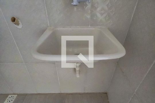Área de Serviço de apartamento para alugar com 2 quartos, 80m² em Todos Os Santos, Rio de Janeiro