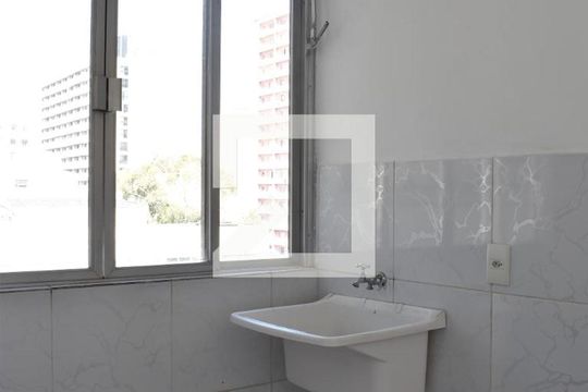 Área de serviço de apartamento à venda com 4 quartos, 114m² em Centro, Curitiba
