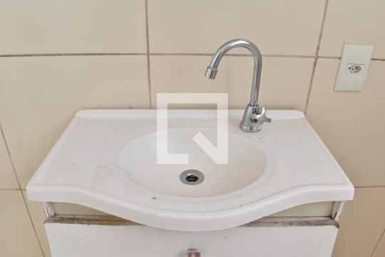 Banheiro 1 de apartamento à venda com 4 quartos, 114m² em Centro, Curitiba
