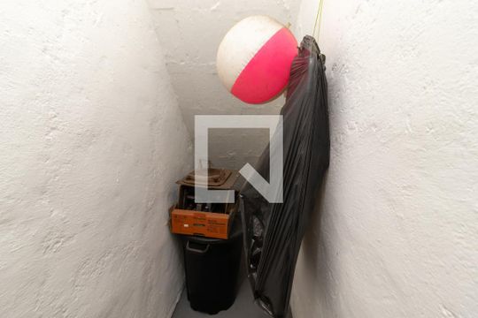 Garagem - Depósito de casa à venda com 3 quartos, 203m² em Santana, São Paulo