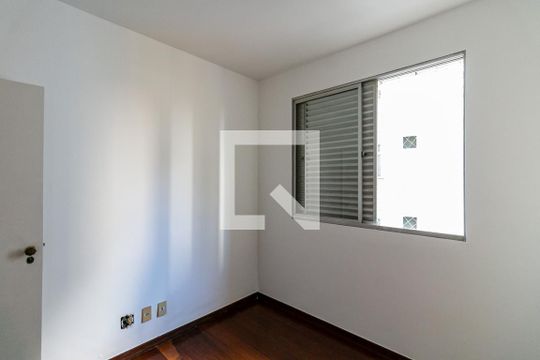 Quarto 1 de apartamento à venda com 4 quartos, 110m² em Santo Antônio, Belo Horizonte