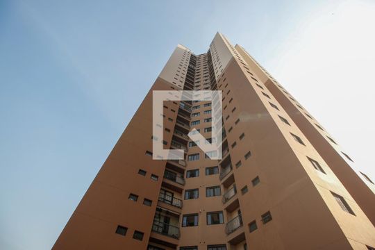 Fachada do bloco de apartamento à venda com 2 quartos, 72m² em Jardim Maria Rosa, Taboão da Serra