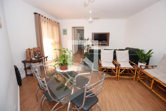 Apartamento à venda com 2 quartos, 72m² em Jardim Maria Rosa, Taboão da Serra