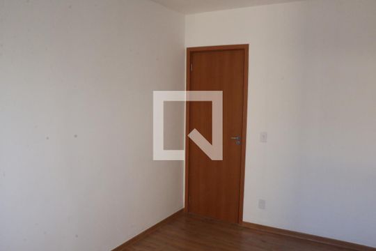Quarto 2 de apartamento para alugar com 2 quartos, 59m² em Ouro Verde, Nova Iguaçu