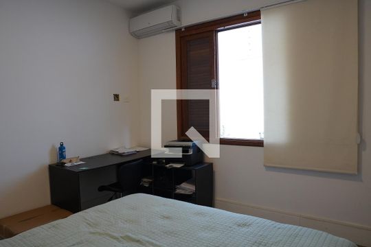 Suite de casa para alugar com 4 quartos, 278m² em Boaçava, São Paulo