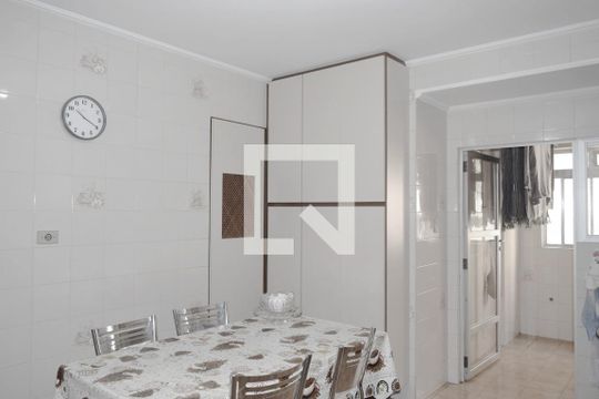 Cozinha de apartamento à venda com 3 quartos, 115m² em Vila Madalena, São Paulo