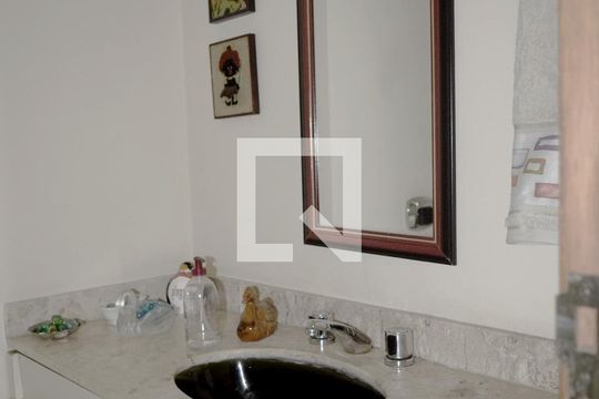 Lavabo de apartamento à venda com 3 quartos, 115m² em Vila Madalena, São Paulo