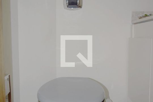Lavabo de apartamento à venda com 3 quartos, 115m² em Vila Madalena, São Paulo