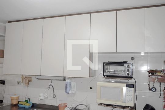 Cozinha de apartamento à venda com 3 quartos, 115m² em Vila Madalena, São Paulo