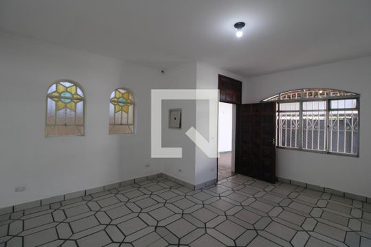 Casa à venda com 4 quartos, 195m² em Jardim Consorcio, São Paulo