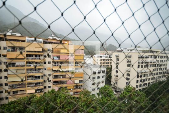 Vista do Quarto 1 de apartamento para alugar com 3 quartos, 75m² em Tijuca, Rio de Janeiro