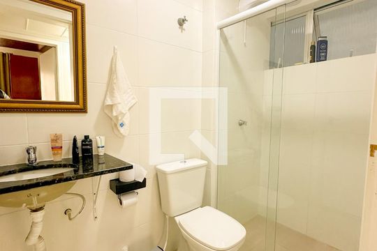 Banheiro de apartamento para alugar com 3 quartos, 94m² em Ingleses do Rio Vermelho, Florianópolis