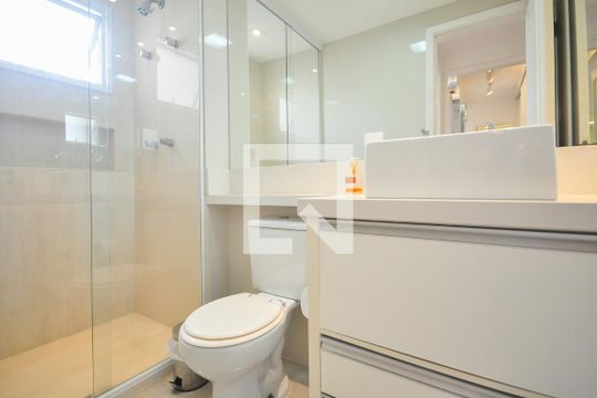 Banheiro de apartamento à venda com 2 quartos, 110m² em Jardim Monte Kemel, São Paulo