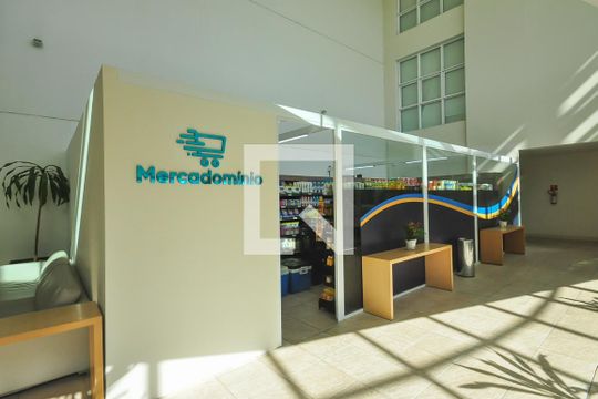 Mercadinho de apartamento à venda com 2 quartos, 110m² em Jardim Monte Kemel, São Paulo