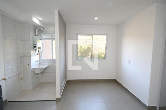 Sala/Cozinha de apartamento para alugar com 2 quartos, 36m² em Usina Piratininga, São Paulo