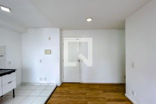 Cozinha  de apartamento para alugar com 2 quartos, 45m² em Brás, São Paulo